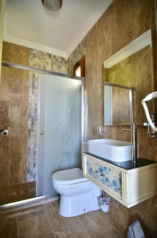 Cunda paradise otel Ayvalı