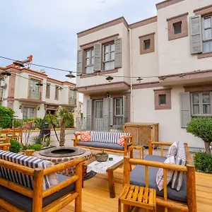 Ajlan Cunda Hotel