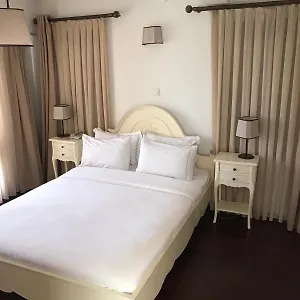 Ferahi Evler Ayvalı
