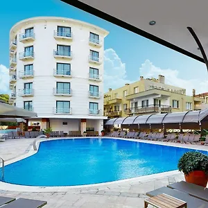 3* Hotel Cinar