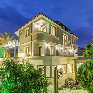 Cunda Oezerbey Konagi (adults Only) Hotel