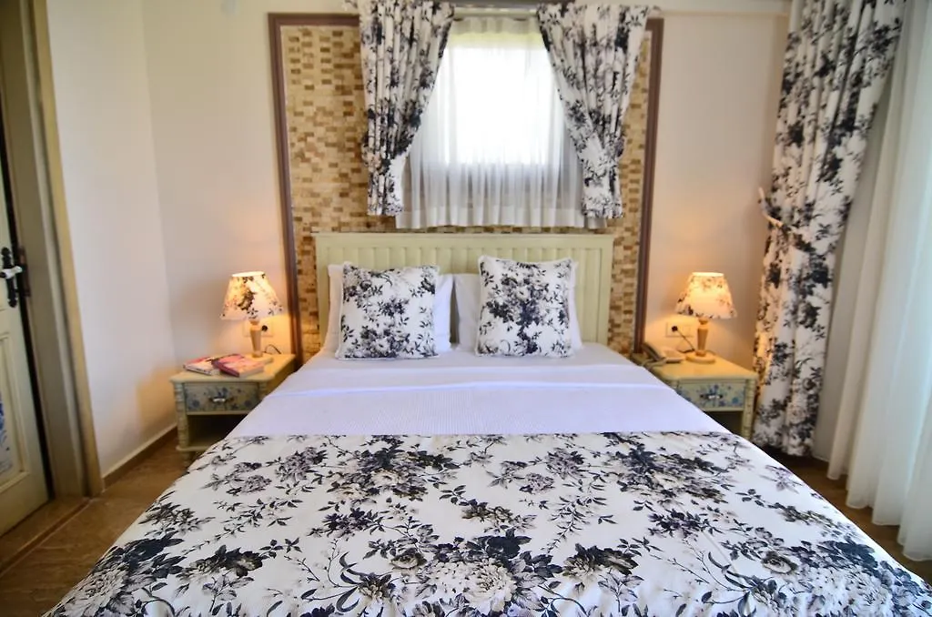 Cunda Paradise Butik Otel Ayvalı