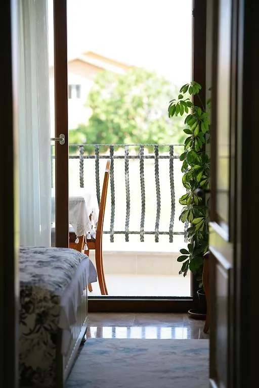 Cunda Paradise Butik Otel Ayvalı