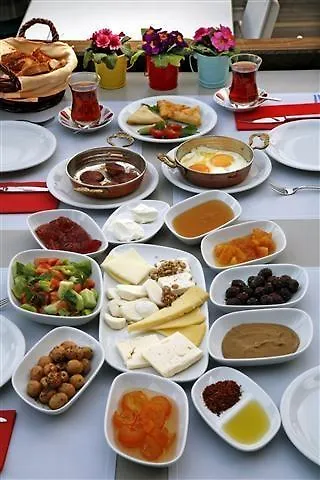 Cunda Paradise Butik Otel Ayvalı