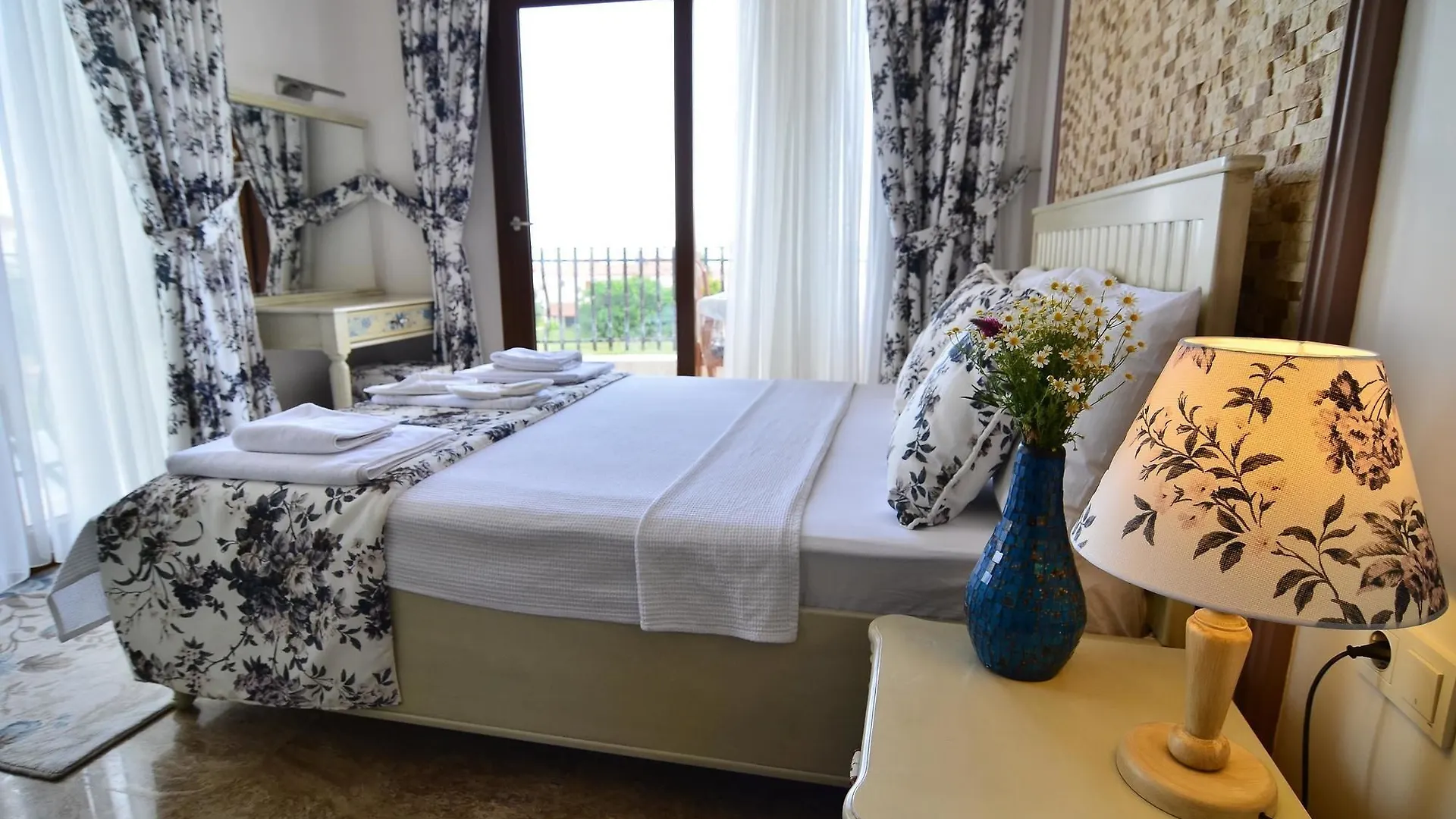 Cunda Paradise Butik Otel Ayvalı